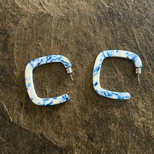 Square hoop earrings